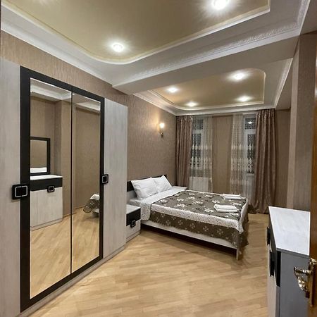 Tea'S Condo In The Heart Of Tbilisi Exterior photo